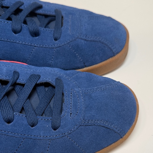 PUMA Blue Suede Sneakers Men’s Size 12 (EU 46) Red Stripe - Picture 8 of 15